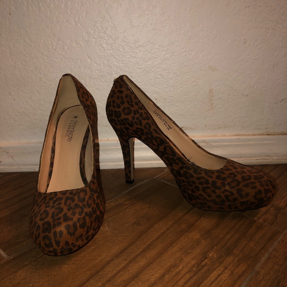 Heels - Picture 3 of 3